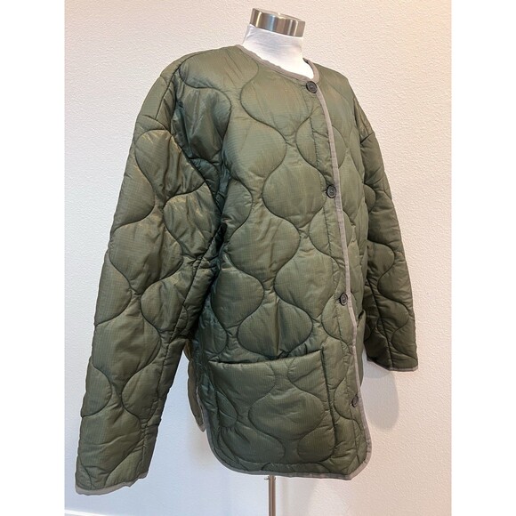 Babaton Aritzia Oversized Quilted Evergreen Lightweight Jacket Size Large - Picture 8 of 15